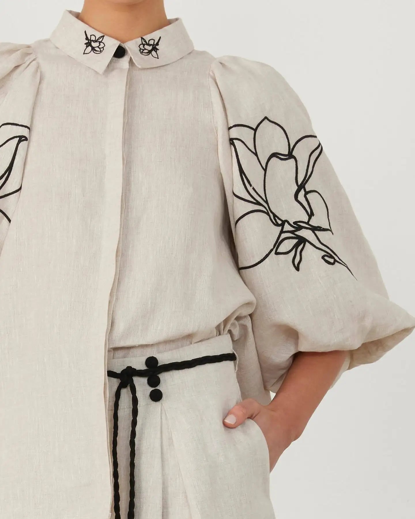 VENERA TWO PIECE SET
