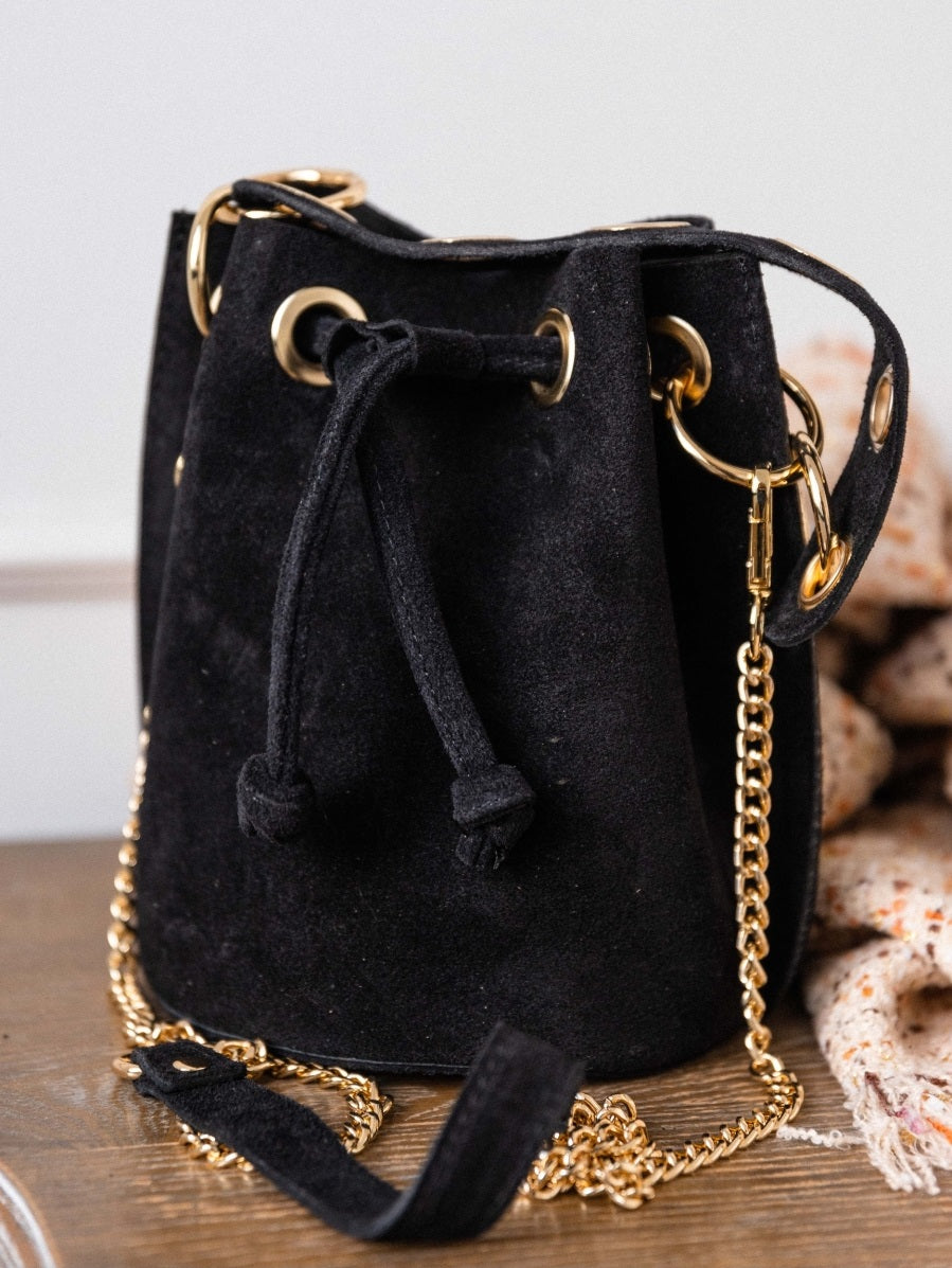 BOHO-CHIC SUEDE DRAWSTRING HOBO BAG